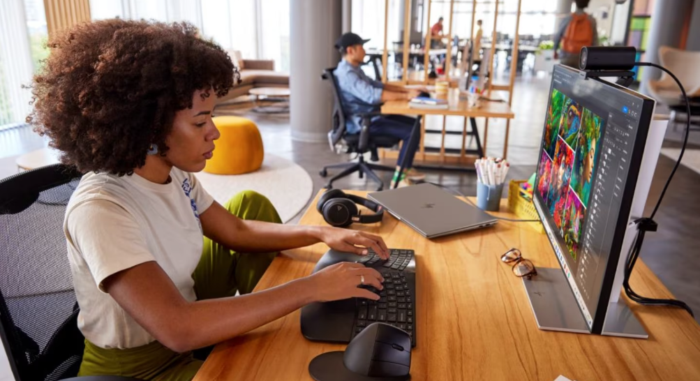 Design Without the Degree: 6 Killer Tools (and 1 Smart FAQ) for Non-Designers Who Want to Look Pro